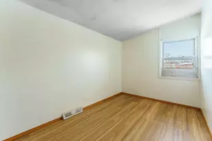 1370 Fargo Ave, Des Plaines, IL 60018 - Photo 15