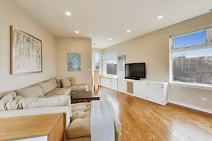 3741 N Wolcott Ave, Chicago, IL 60613 - Photo 3