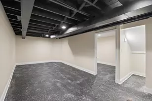 7845 S Ingleside Ave, Chicago, IL 60619 - Photo 13