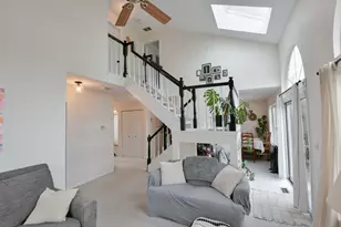 5690 Delaware Ave, Gurnee, IL 60031 - Photo 9