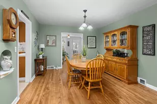 925 12th Ave, Moline, IL 61265 - Photo 7