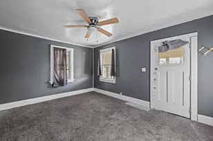 2441 21st Ave, Rock Island, IL 61201 - Photo 3