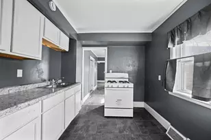 2441 21st Ave, Rock Island, IL 61201 - Photo 13