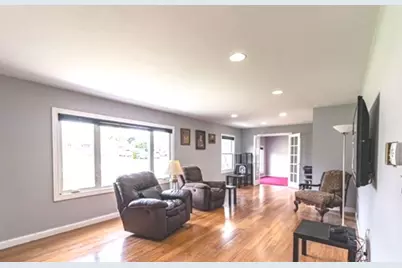 725 Cumberland Street, Hoffman Estates, IL 60169 - Photo 7