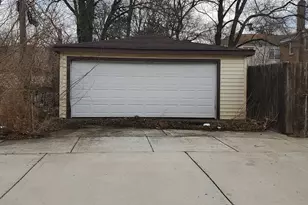 165 E 119th St, Chicago, IL 60628 - Photo 23