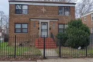 165 E 119th St, Chicago, IL 60628 - Photo 1