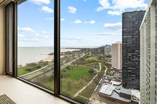 5455 N Sheridan Rd, Chicago, IL 60640 - Photo 11