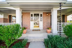 1126 Vista Dr, Gurnee, IL 60031 - Photo 3