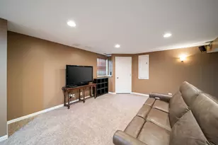 1126 Vista Dr, Gurnee, IL 60031 - Photo 35