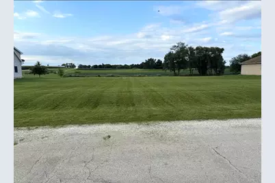 1400 Wright Drive, Sandwich, IL 60548 - Photo 1