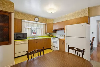 310 Harvard Street, Des Plaines, IL 60016 - Photo 9