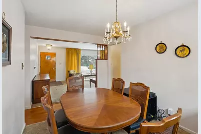 310 Harvard Street, Des Plaines, IL 60016 - Photo 7