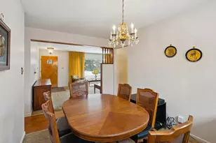 310 Harvard St, Des Plaines, IL 60016 - Photo 7