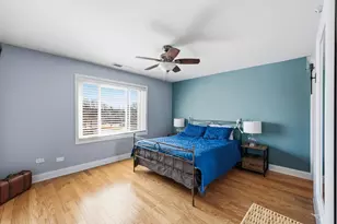 8359 W Addison St, Chicago, IL 60634 - Photo 11