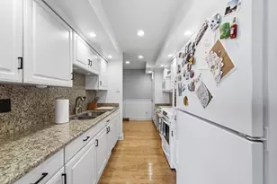 8359 W Addison St, Chicago, IL 60634 - Photo 9