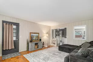 3804 Grove Ave, McHenry, IL 60050 - Photo 3