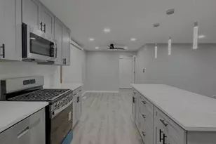 1310 Somerset Ln, Schaumburg, IL 60193 - Photo 19