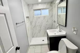 1310 Somerset Ln, Schaumburg, IL 60193 - Photo 11