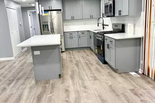 1310 Somerset Ln, Schaumburg, IL 60193 - Photo 15