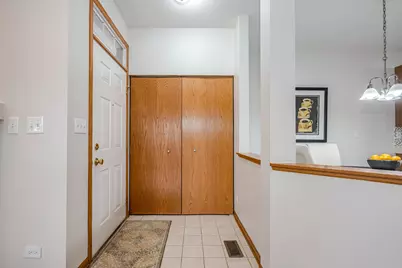 2123 Vanderbilt Drive #2123, Geneva, IL 60134 - Photo 3