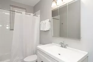 1922 N Rockwell St, Chicago, IL 60647 - Photo 11