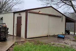 17860 N Woodlawn Ln, Chicago, IL 62898 - Photo 5