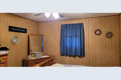 17860 N Woodlawn Lane, Chicago, IL 62898 - Photo 11