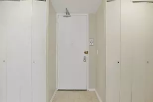 5701 N Sheridan Rd, Chicago, IL 60660 - Photo 13