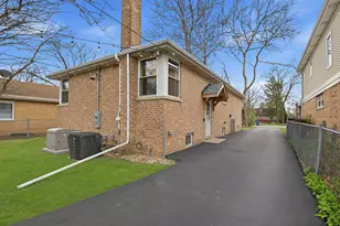 318 Hibbard Rd, Wilmette, IL 60091 - Photo 31