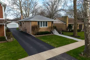 318 Hibbard Rd, Wilmette, IL 60091 - Photo 35