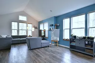 5600 Cloverdale Rd, Hanover Park, IL 60133 - Photo 3