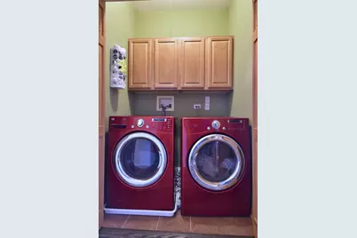 5600 Cloverdale Road, Hanover Park, IL 60133 - Photo 15