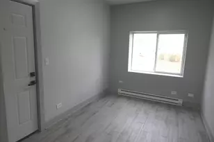 303 Stone St, Joliet, IL 60435 - Photo 3