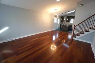 203 Valerie Ct, Glenview, IL 60025 - Photo 3