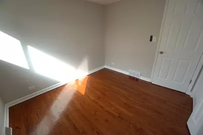 203 Valerie Court, Glenview, IL 60025 - Photo 11