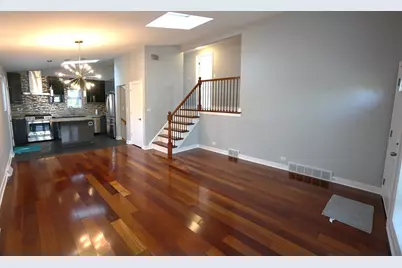 203 Valerie Court, Glenview, IL 60025 - Photo 7