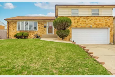 1531 N 9th Avenue, Melrose Park, IL 60160 - Photo 1