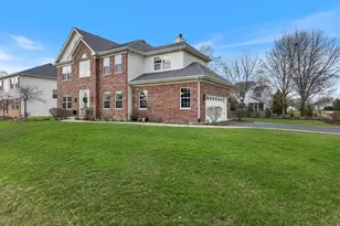 202 Mill St, Batavia, IL 60510 - Photo 3