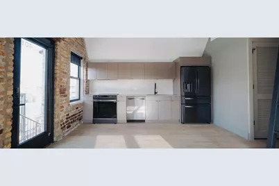 2228 N Kedzie Boulevard #401, Chicago, IL 60647 - Photo 3