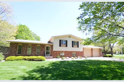 8 Hawthorne Drive, Oswego, IL 60543 - Photo 1