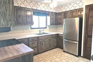 8 Hawthorne Dr, Oswego, IL 60543 - Photo 11