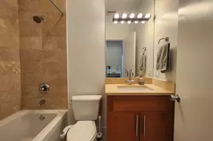 3900 W Cornelia Ave, Chicago, IL 60618 - Photo 23