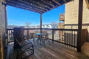 3900 W Cornelia Ave, Chicago, IL 60618 - Photo 27