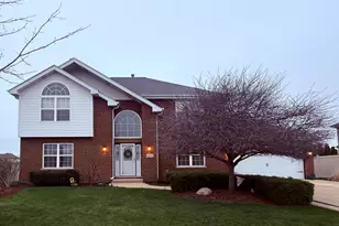 24504 Arrowhead Dr, Manhattan, IL 60442 - Photo 1