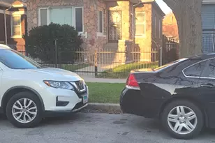 7939 S Kingston Ave, Chicago, IL 60617 - Photo 1