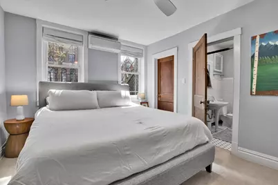 2030 W Shakespeare Avenue, Chicago, IL 60647 - Photo 23