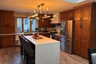 8320 Heather Ln, Tinley Park, IL 60477 - Photo 5