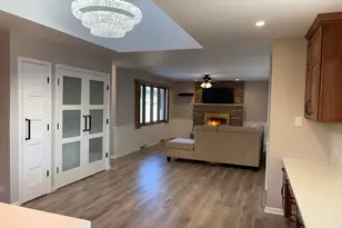 8320 Heather Ln, Tinley Park, IL 60477 - Photo 15