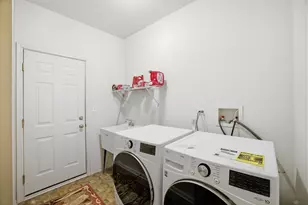 1412 Gregory Ct, Indian Creek, IL 60061 - Photo 17