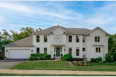 369 Hawthorne Boulevard, Glen Ellyn, IL 60137 - Photo 1